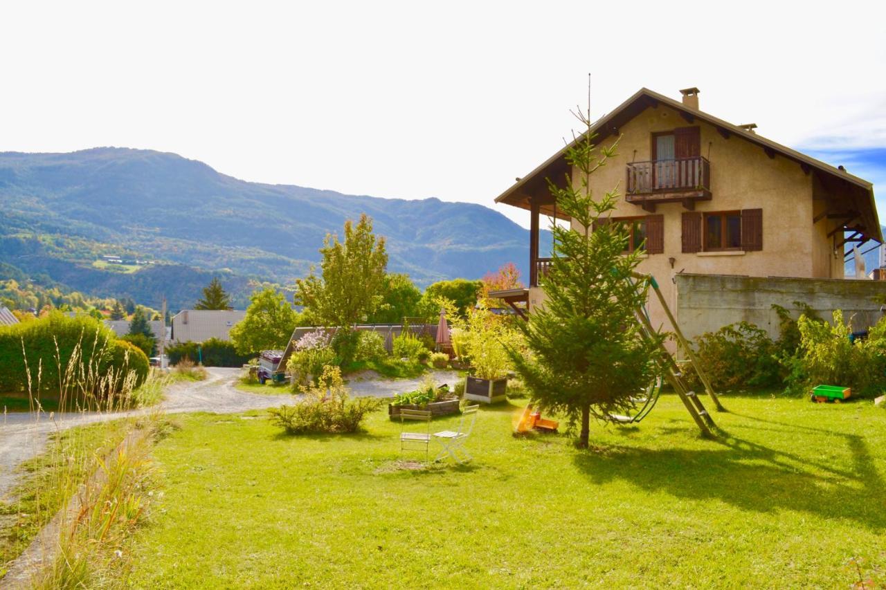 Location Le Queron Apartment Guillestre Exterior photo